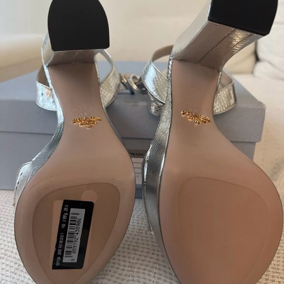 Prada Silver Python plataform size 39 1/2 new in box !!! - Picture 7 of 11